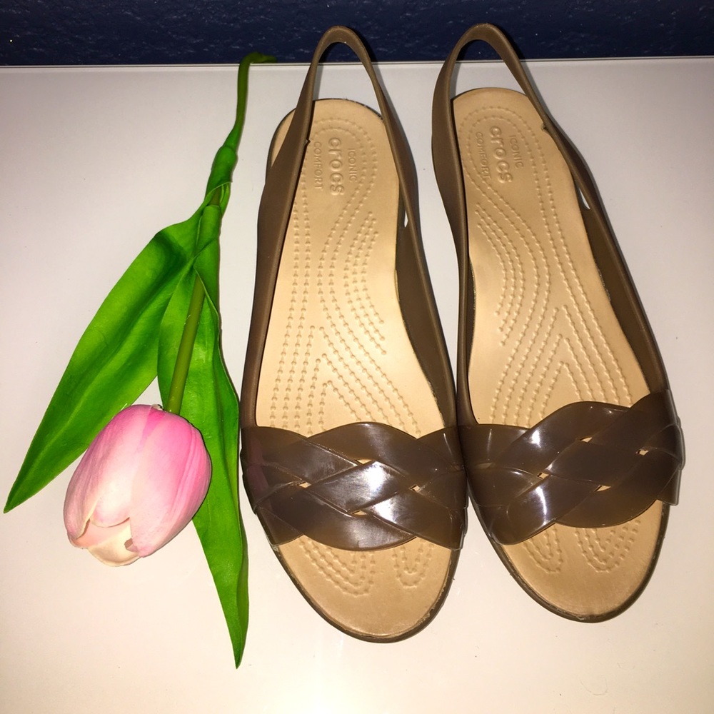 Women’s Crocs wedge sandal. Gently used. About 1-1/2” heel.